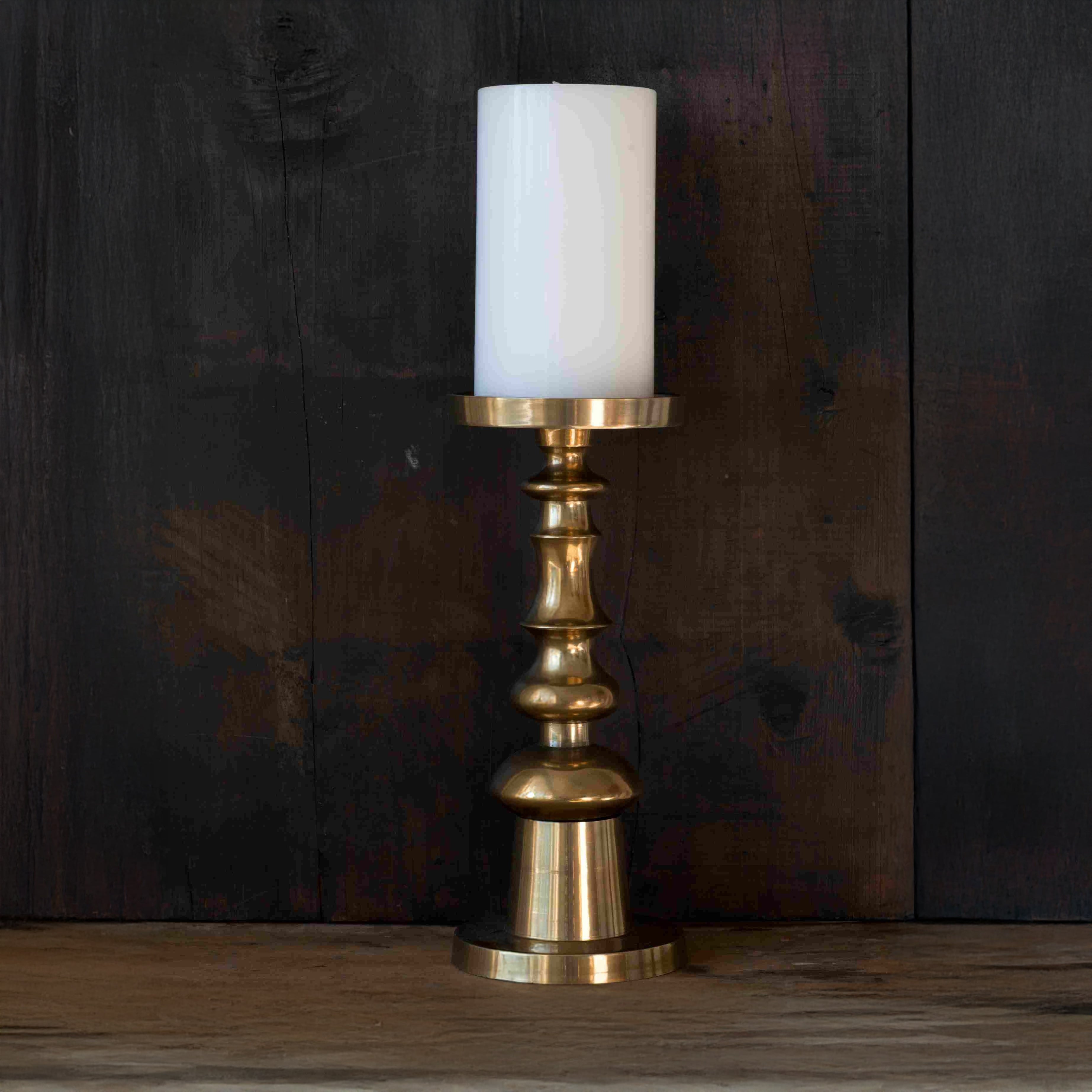 Cariso Pillar Candleholder