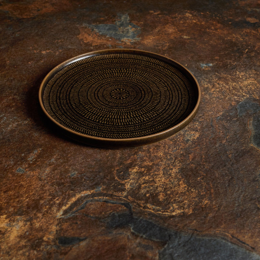 NEW Lotti 21cm side plate umber - PRE-ORDER FOR LATE NOV